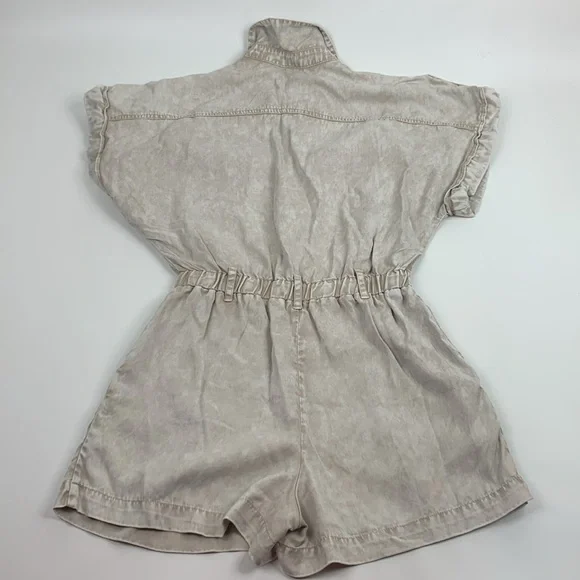 YFB Beige Button-Up Romper Shorts set Size XS Elastic waist Collar Pockets - Picture 2 of 11
